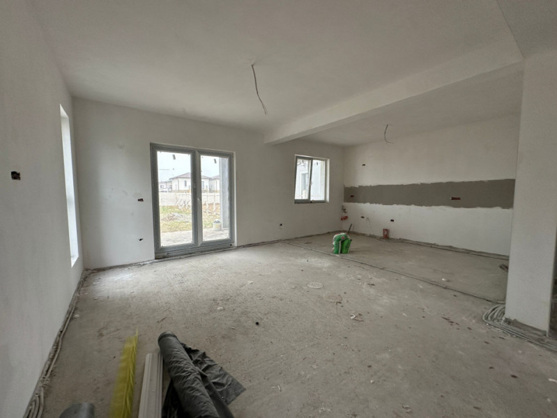 Casa individuala, 5 camere, 137 mp, 533 mp teren, in Giroc