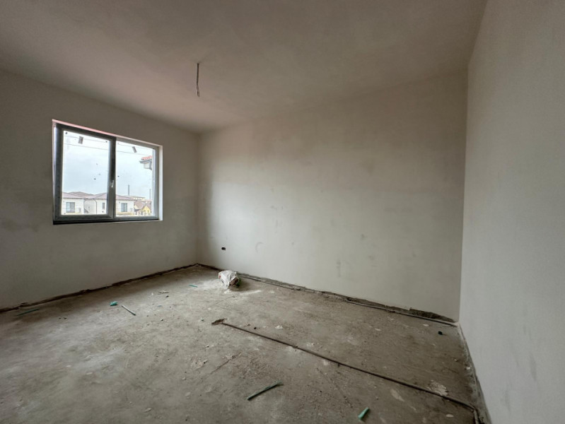 Casa individuala, 5 camere, 137 mp, 533 mp teren, in Giroc