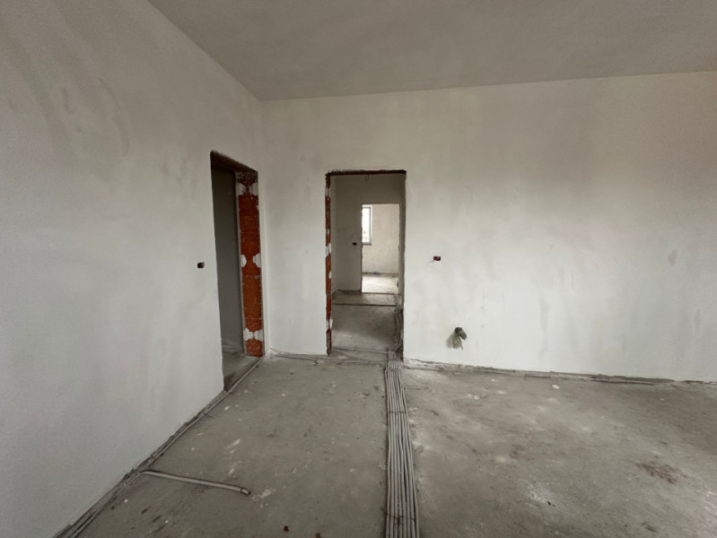 Casa individuala, 5 camere, 137 mp, 533 mp teren, in Giroc