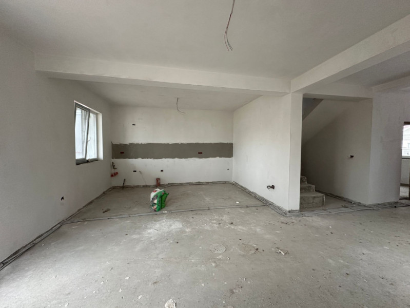 Casa individuala, 5 camere, 137 mp, 533 mp teren, in Giroc