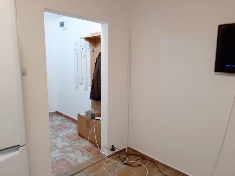 Apartament 2 camere, semidecomandat 45mp, Etaj 3/4 zona Sagului Kaufland