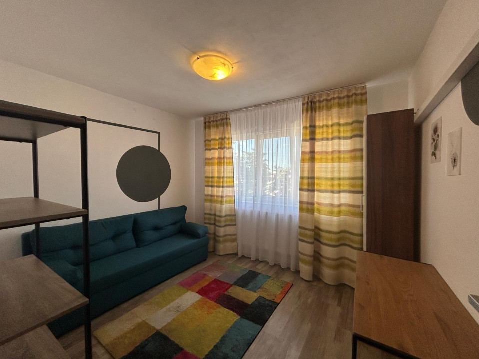 Apartament 3 camere, decomandat, 68mp, Shopping City-  Sagului