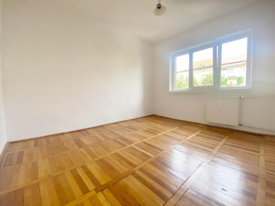 Apartament decomandat cu 2 camere, 44 mp utili, etaj 3/4, zona Aradului