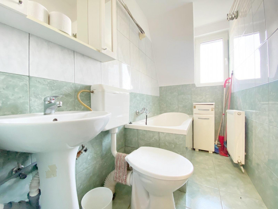 Apartament 3 camere, decomandat, 50 mp utili -Blascovici 
