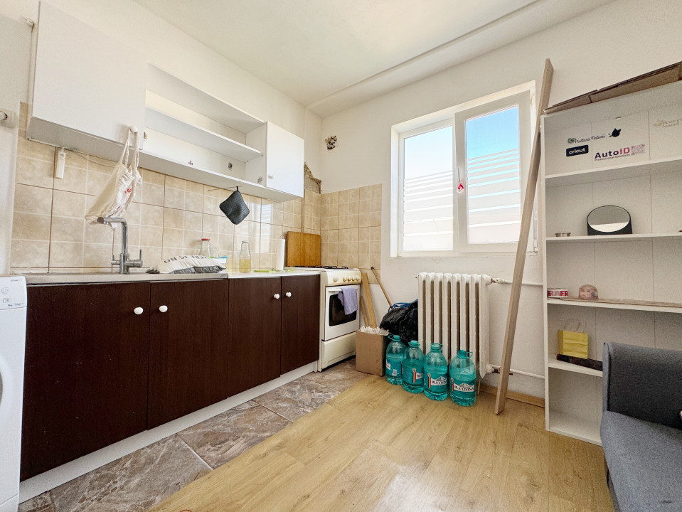 Garsoniera 24mp utili, pozitie excelenta -Buziasului