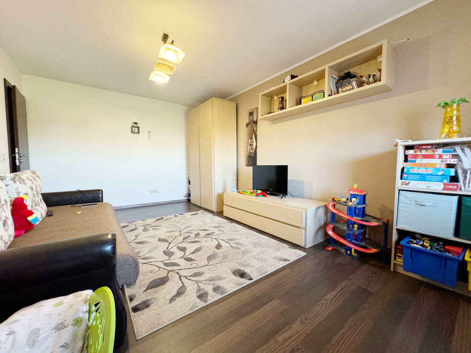 Apartament 5 camere, 116mp utili + balcon 5mp -Girocului 