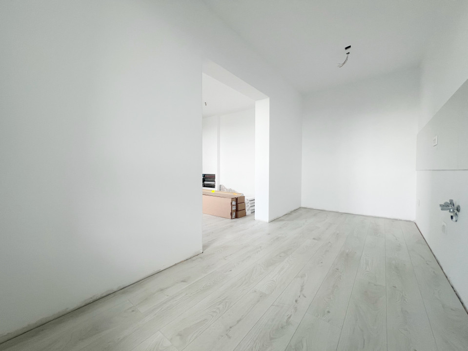 Apartament 3 camere, decomandat, 80mp, terasa 61mp, etajul 6, Timisoara/Aradului