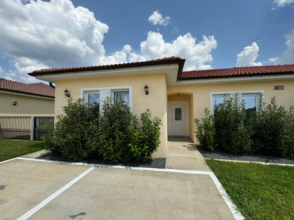 Duplex pe parter cu 3 camere, 105mp utili, teren 445mp