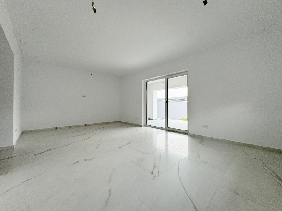 Duplex 4 camere,nivel P+1, 155mp utili+25mp terase,321mp teren-Chisoda