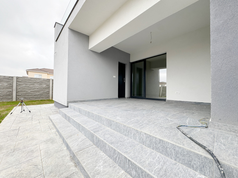Duplex 4 camere,nivel P+1, 155mp utili+25mp terase,321mp teren-Chisoda