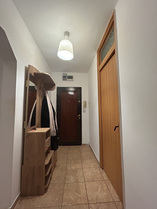 Apartament 4 camere, 78mp utili, 2 balcoane, etaj 3/4, zona Girocului